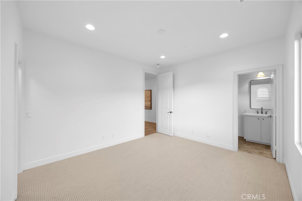 31900 Paseo Navarra Property Photo 48