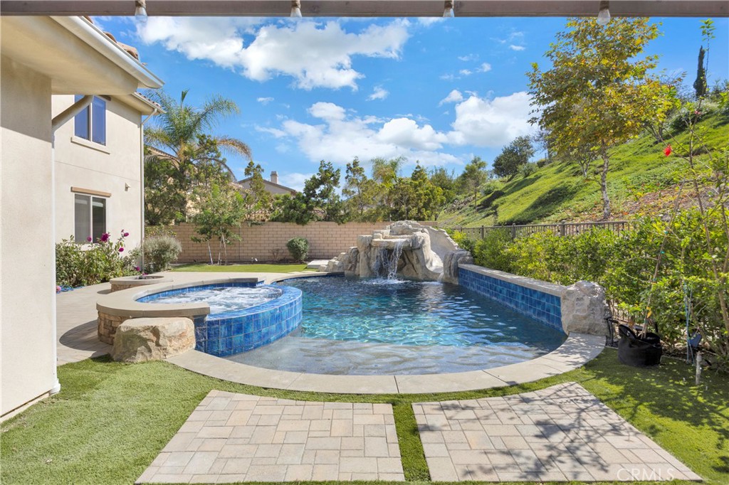 31900 Paseo Navarra Property Photo 56