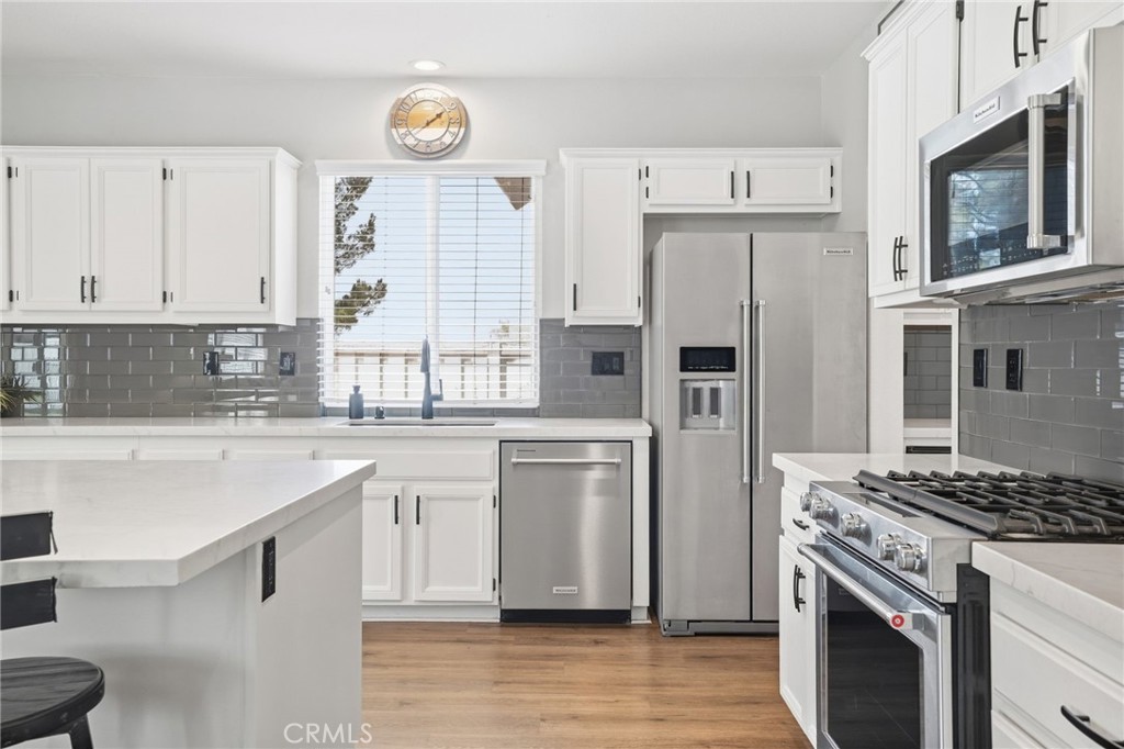 27751 Hollyoak Property Photo 7