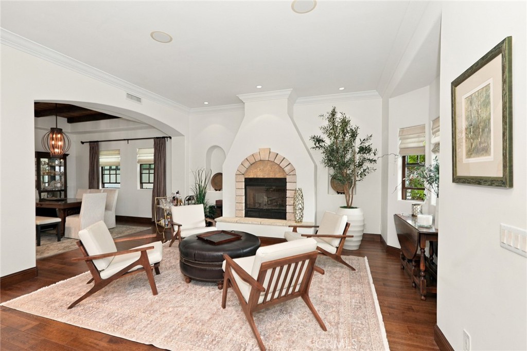 1115 California Street Property Photo 3