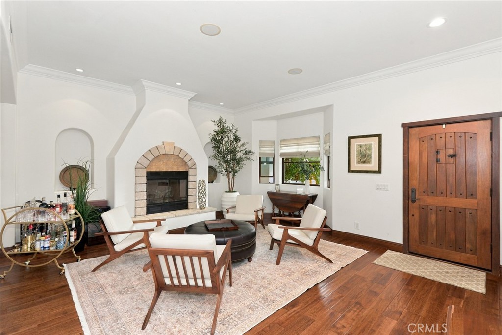 1115 California Street Property Photo 4