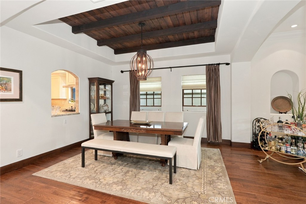 1115 California Street Property Photo 6