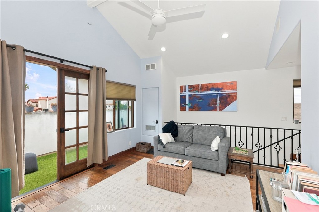 1115 California Street Property Photo 12