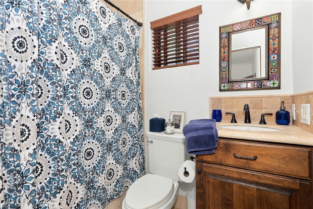 1115 California Street Property Photo 13