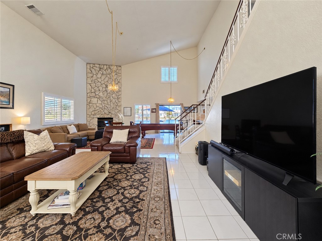 18370 Niagara Property Photo 7
