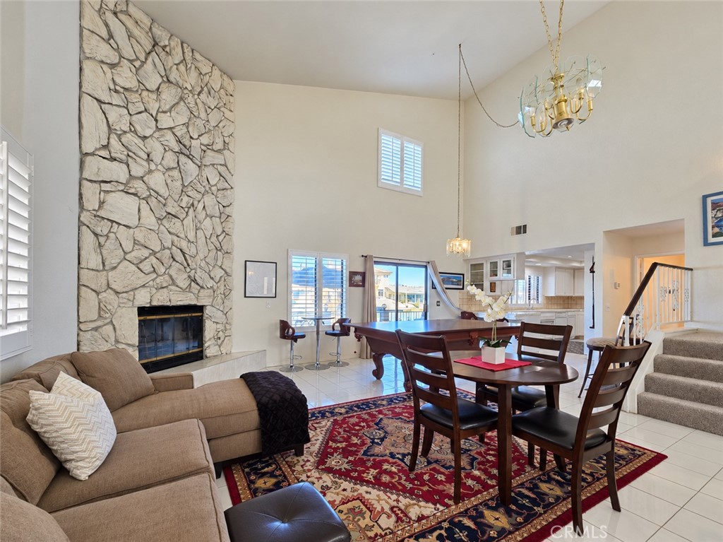 18370 Niagara Property Photo 8