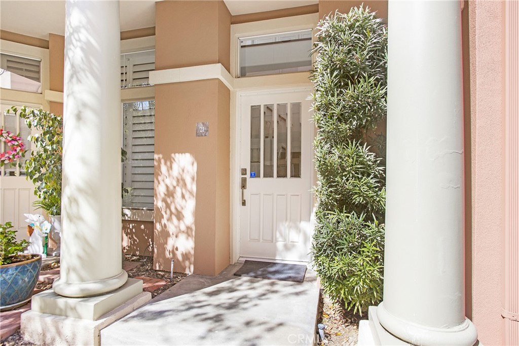 21 Costa Brava Property Photo 1