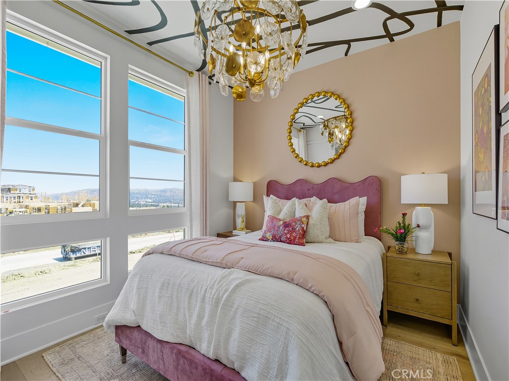 2445 Liv Way Property Photo 7