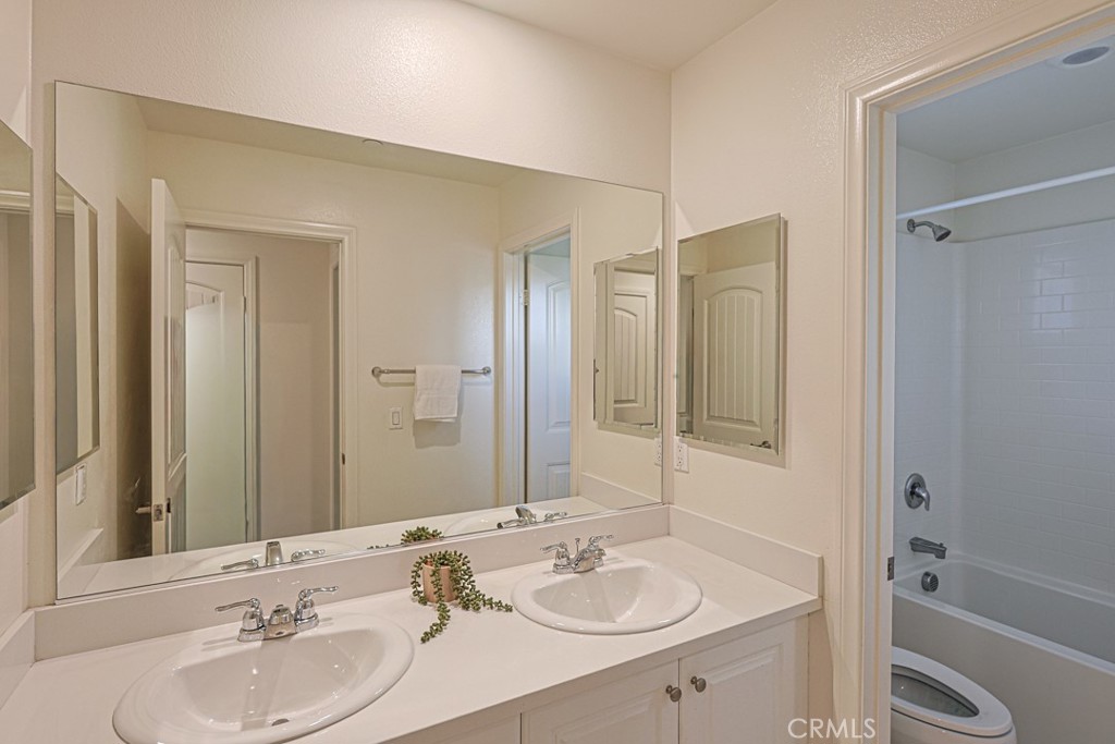 7087 Cove Way Property Photo 32