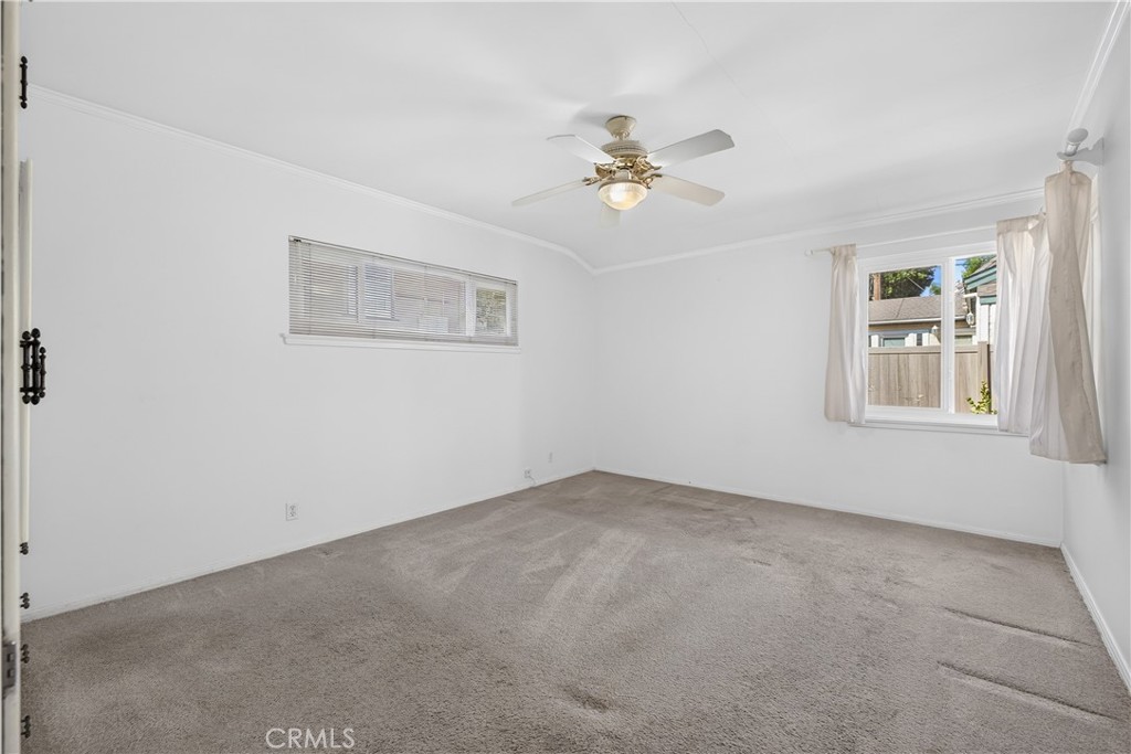 345 Park Avenue Property Photo 21