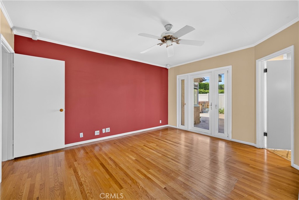 345 Park Avenue Property Photo 24