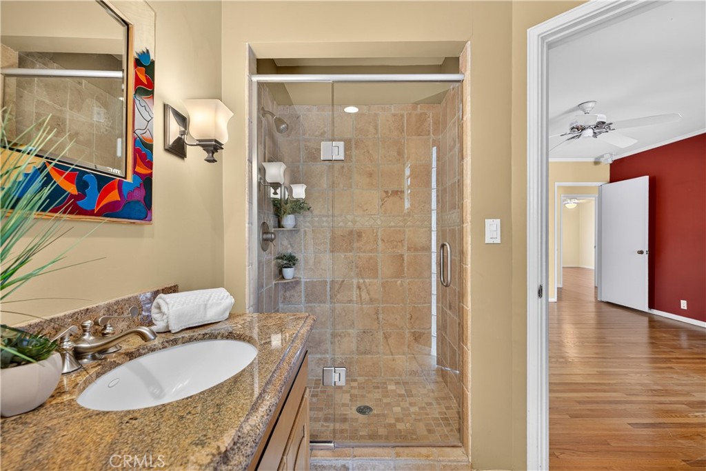 345 Park Avenue Property Photo 33