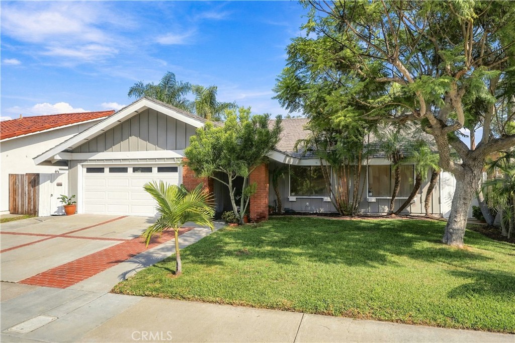 8641 Salt Lake Drive Property Photo 1