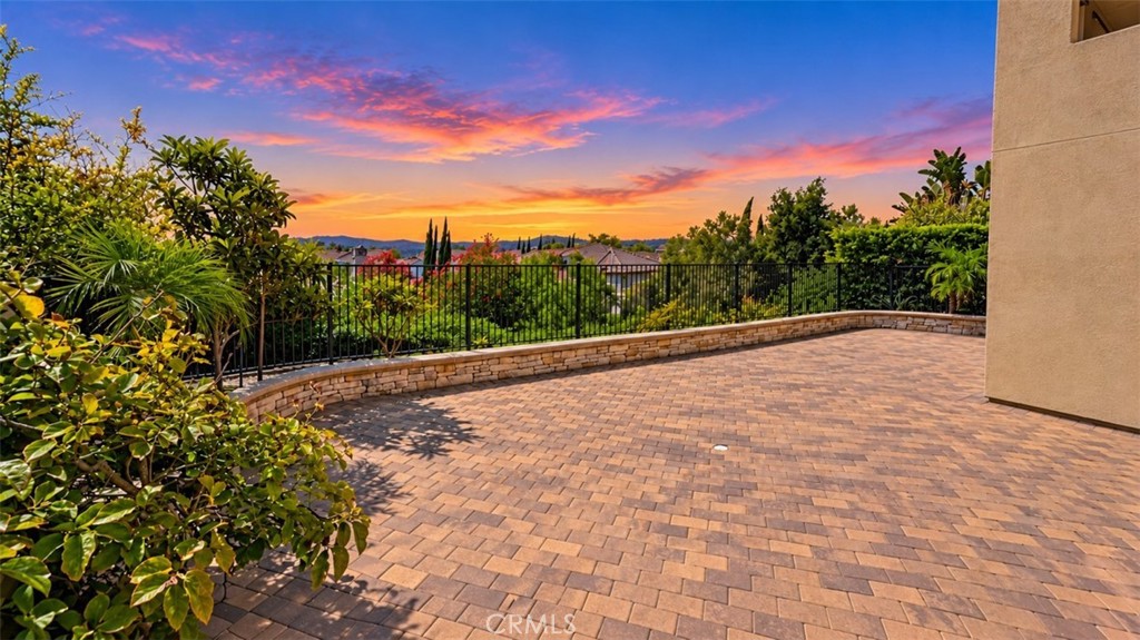27591 Jaquita Property Photo 4