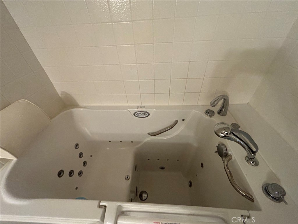 12 Lago Norte Property Photo 10