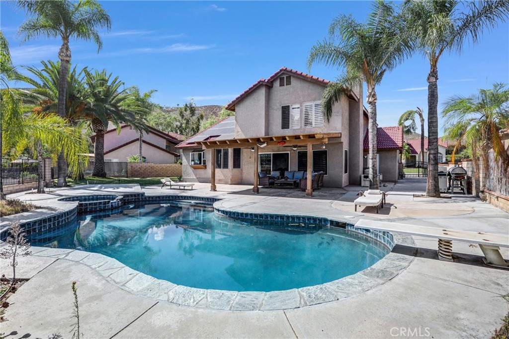 17102 Whispering Brook Property Photo 1