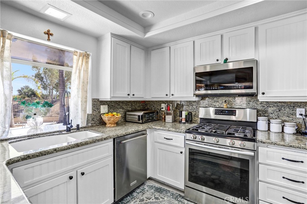 17102 Whispering Brook Property Photo 18