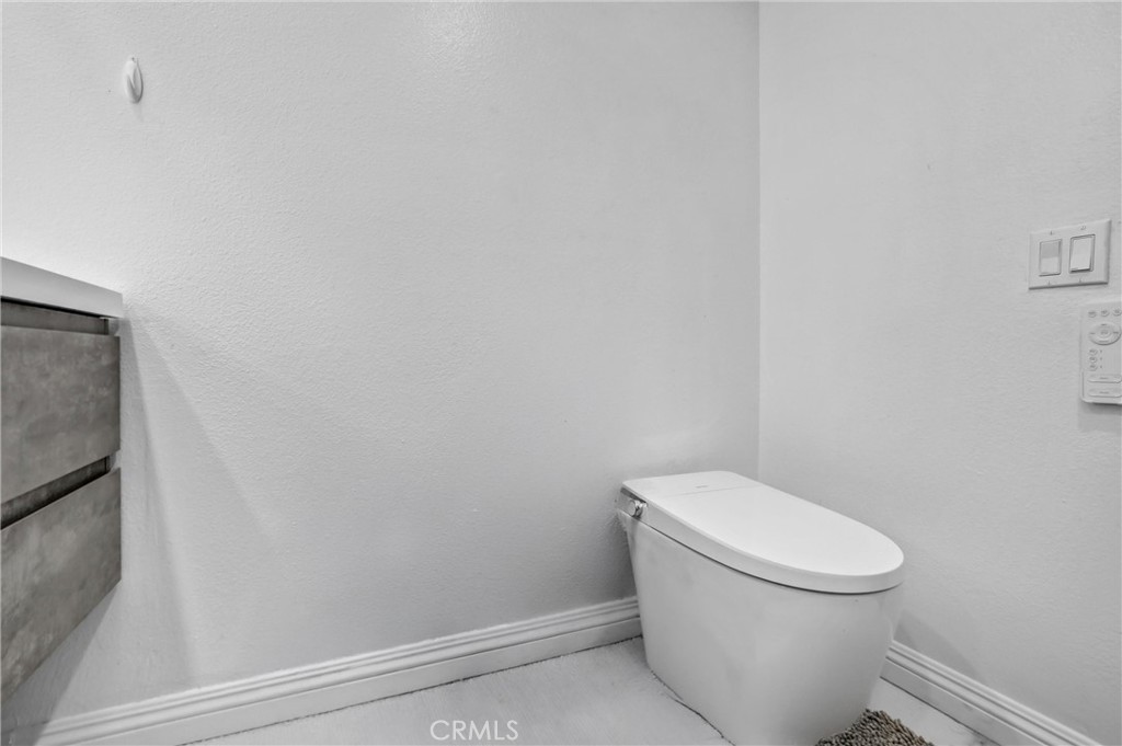 17102 Whispering Brook Property Photo 31