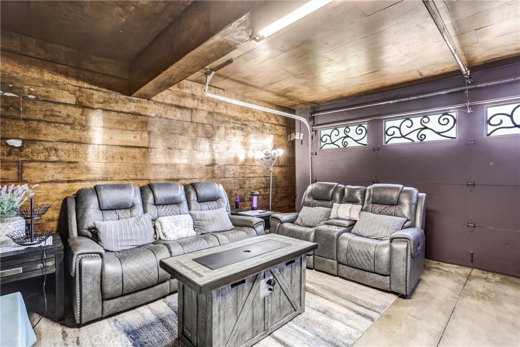17102 Whispering Brook Property Photo 38