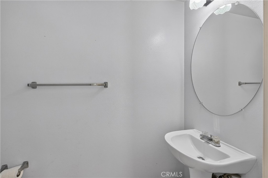 42 Sagebrush Property Photo 32