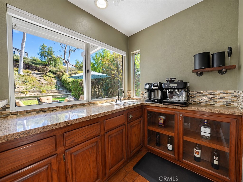25652 Nottingham Court Property Photo 13