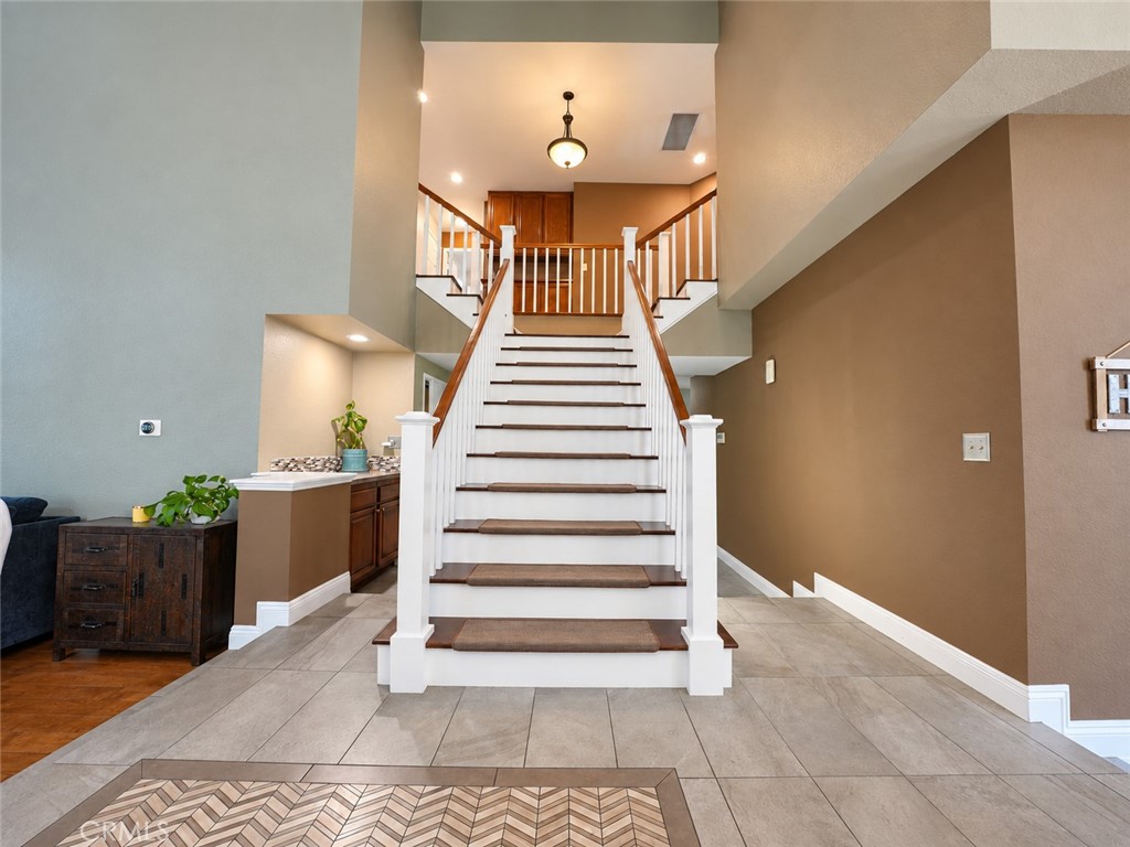 25652 Nottingham Court Property Photo 17