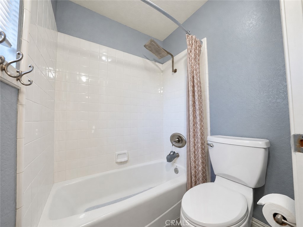 25652 Nottingham Court Property Photo 26