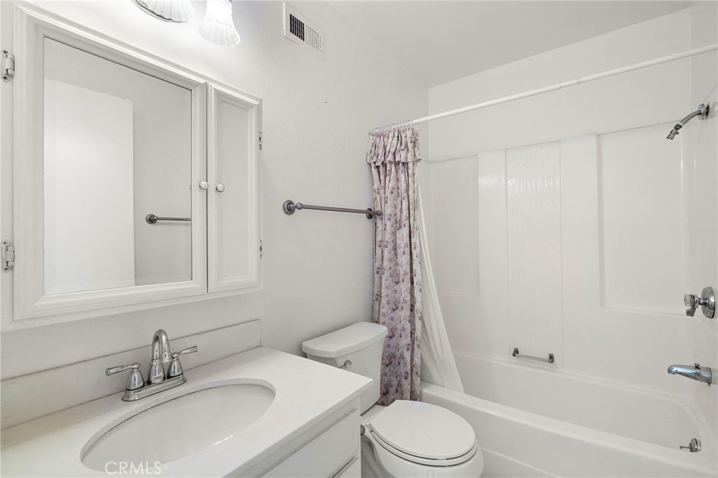 4862 Redbluff Circle Property Photo 12