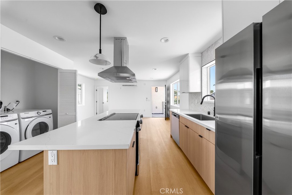 776 W Wilson Street Property Photo 10