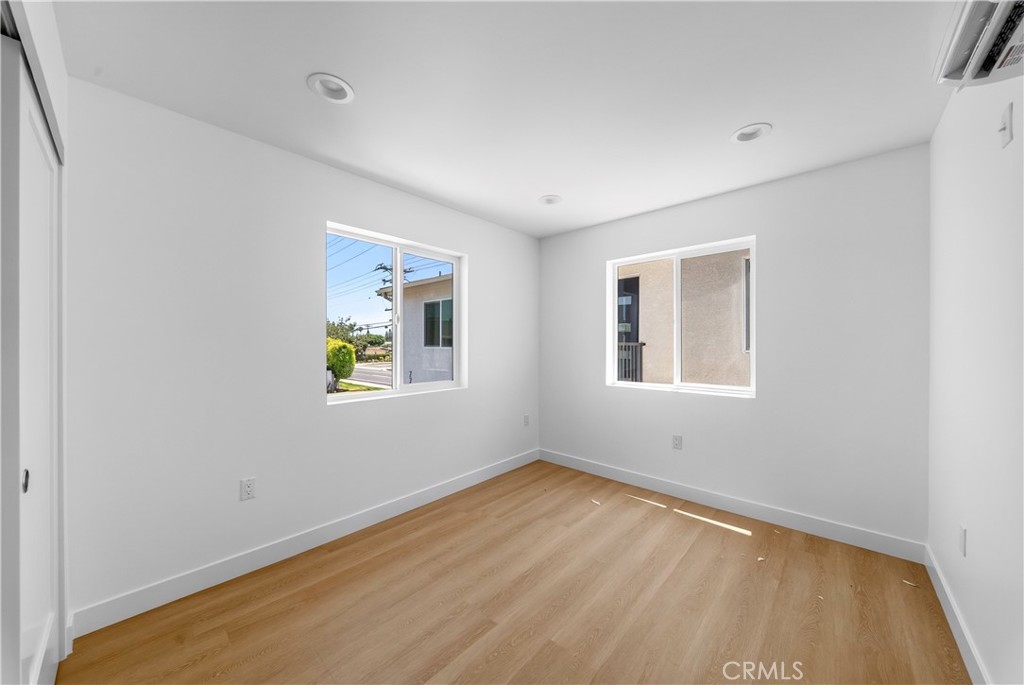 776 W Wilson Street Property Photo 14