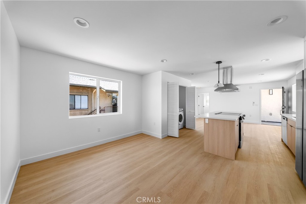 776 W Wilson Street Property Photo 15