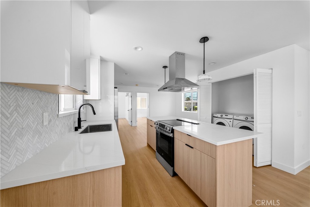 776 W Wilson Street Property Photo 17
