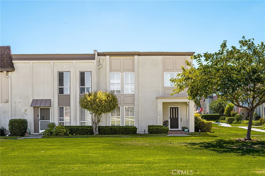 9921 Barranca Circle Property Photo 1