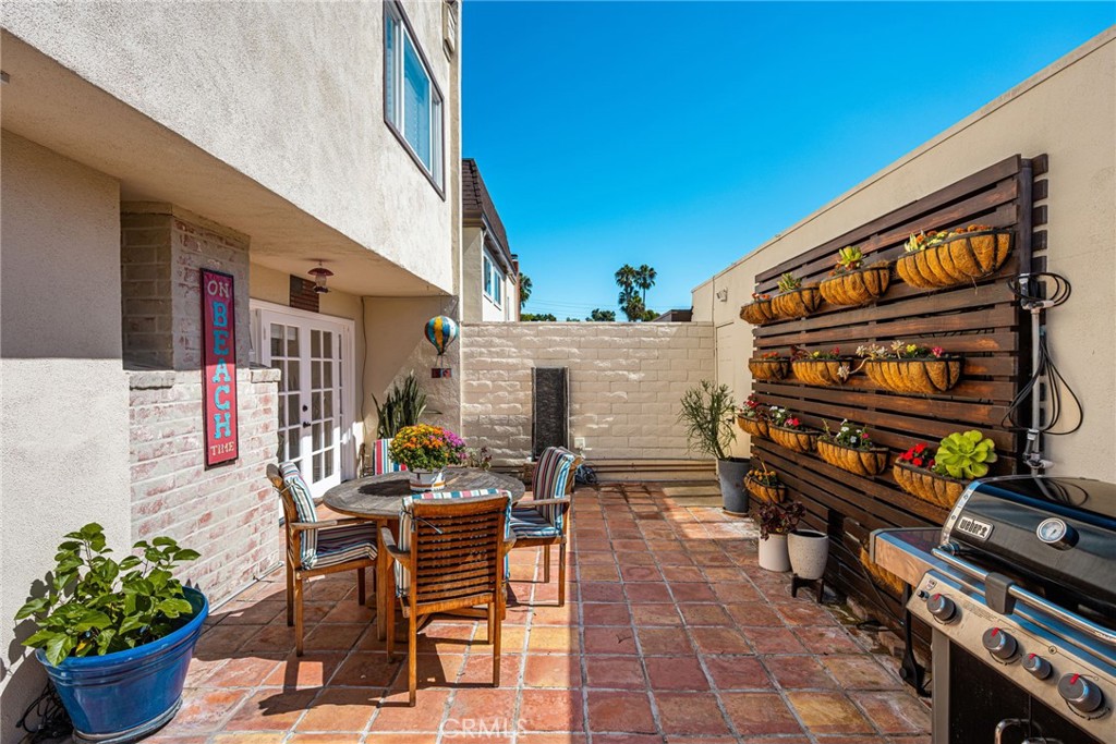 9921 Barranca Circle Property Photo 10