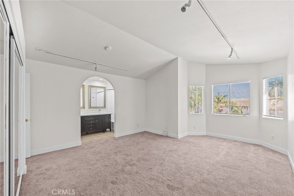 32970 Winnepeg Pl Property Photo 19