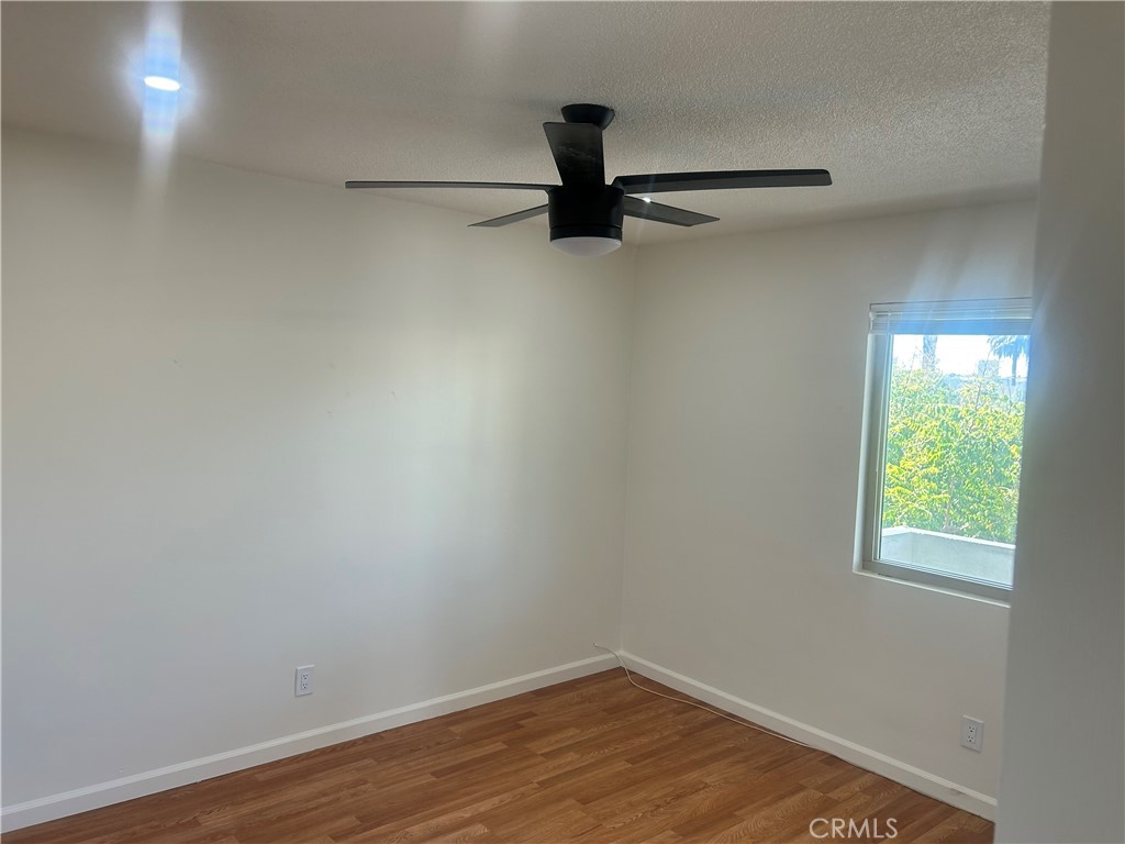 737 E 5th 10 Property Photo 8