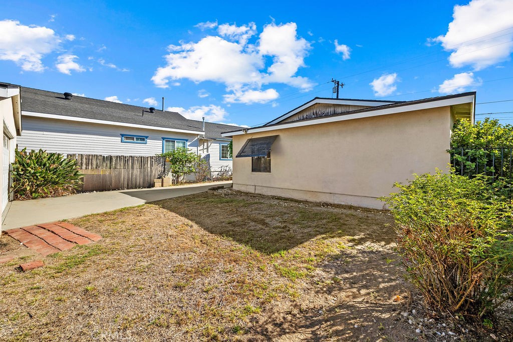 150 S Park Property Photo 9