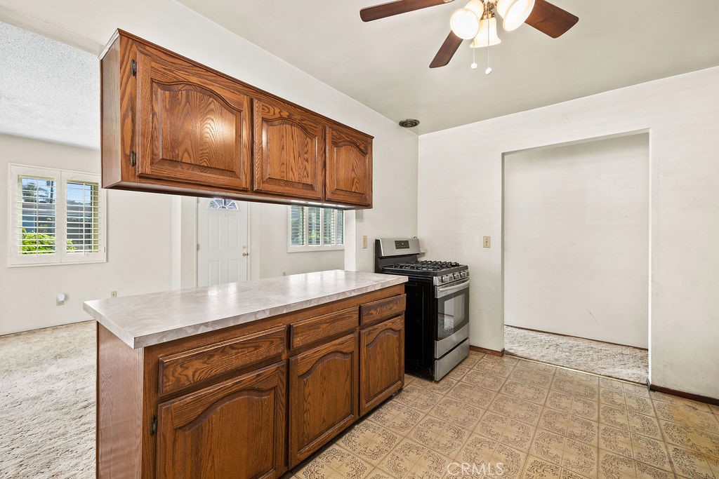 150 S Park Property Photo 11