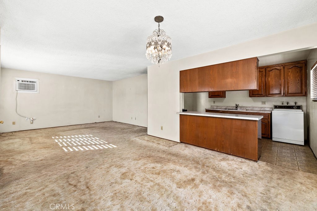 150 S Park Property Photo 14
