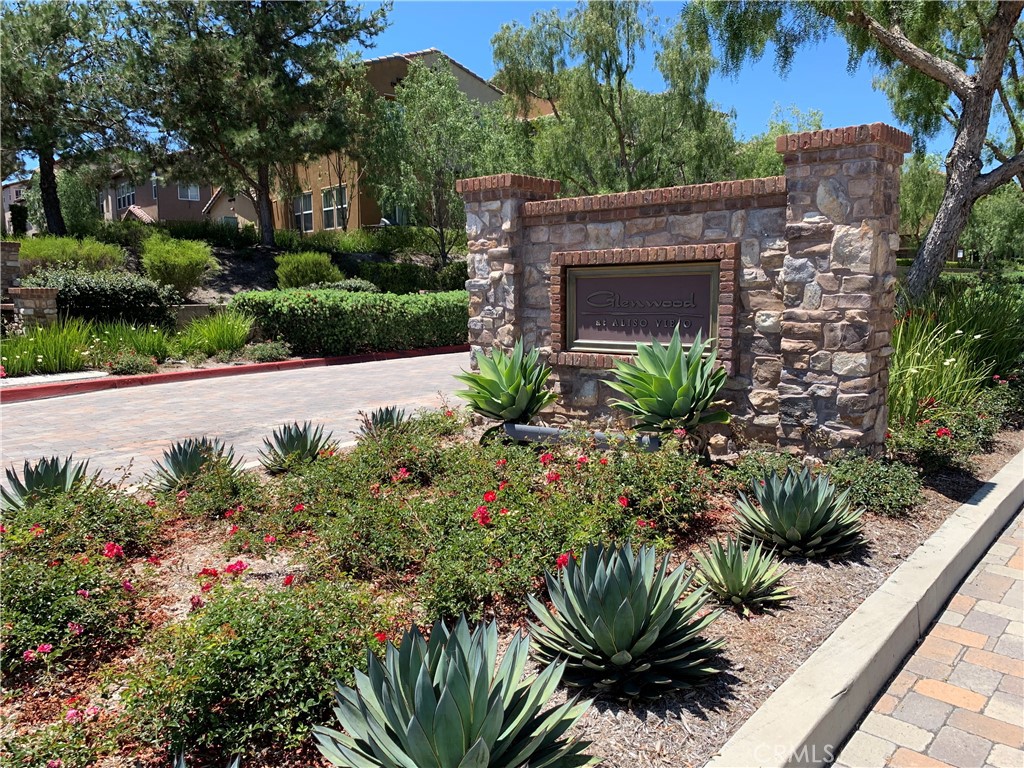 166 Playa Circle Property Photo 1