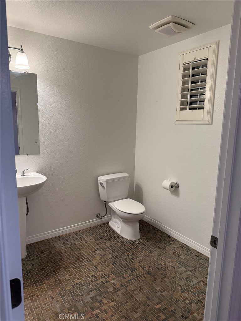 166 Playa Circle Property Photo 6