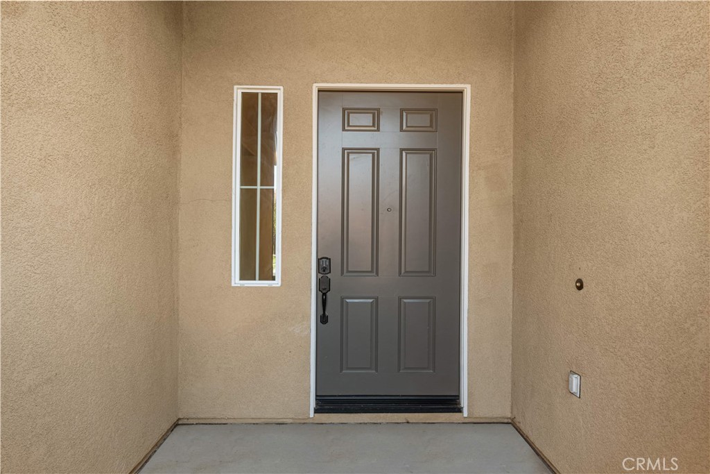 7539 Sanctuary Drive Property Photo 4
