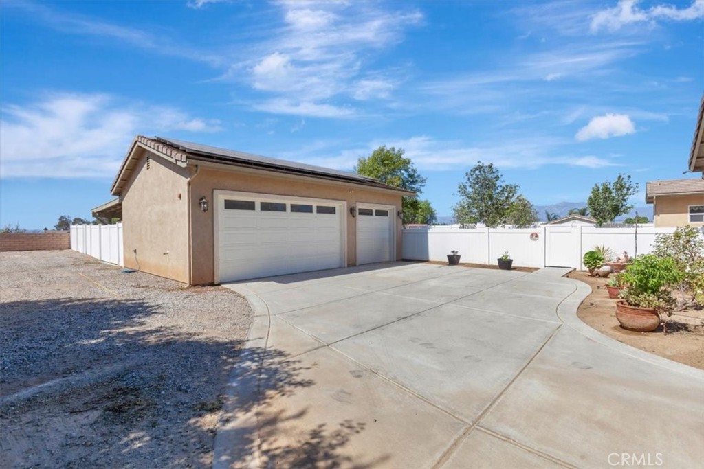 3352 Pedley Avenue Property Photo 23