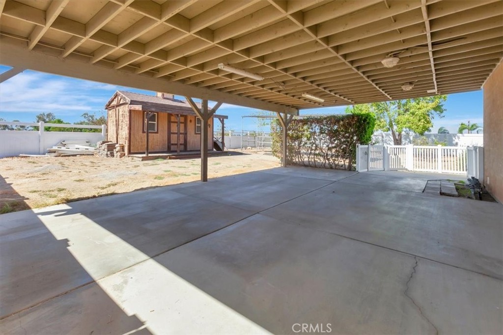 3352 Pedley Avenue Property Photo 24