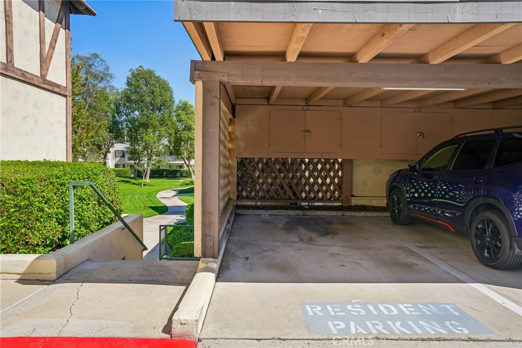 3685 S Bear Street B Property Photo 20