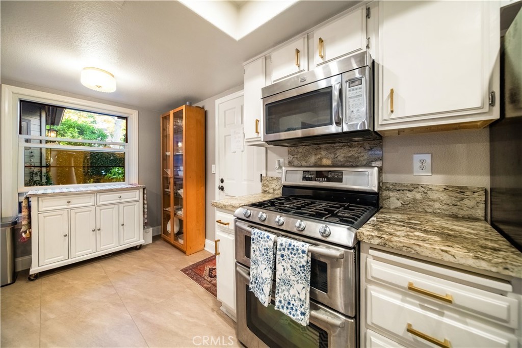 2071 Meadow View Lane Property Photo 18