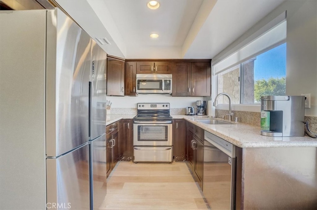 3999 E Santa Ana Canyon Property Photo 9