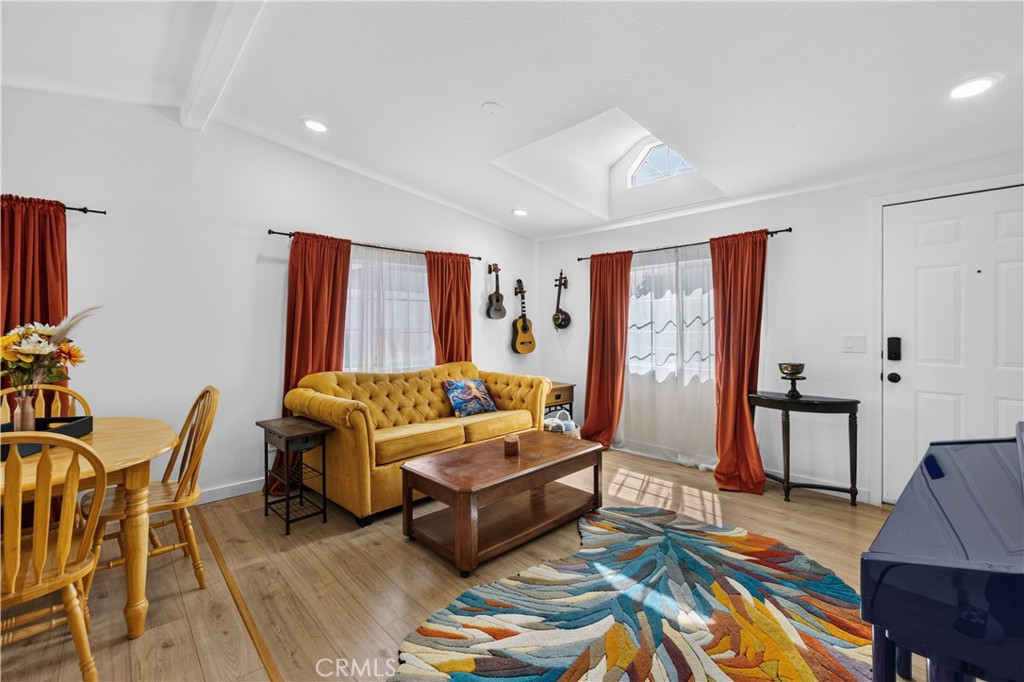327 W Wilson 74 Property Photo 3