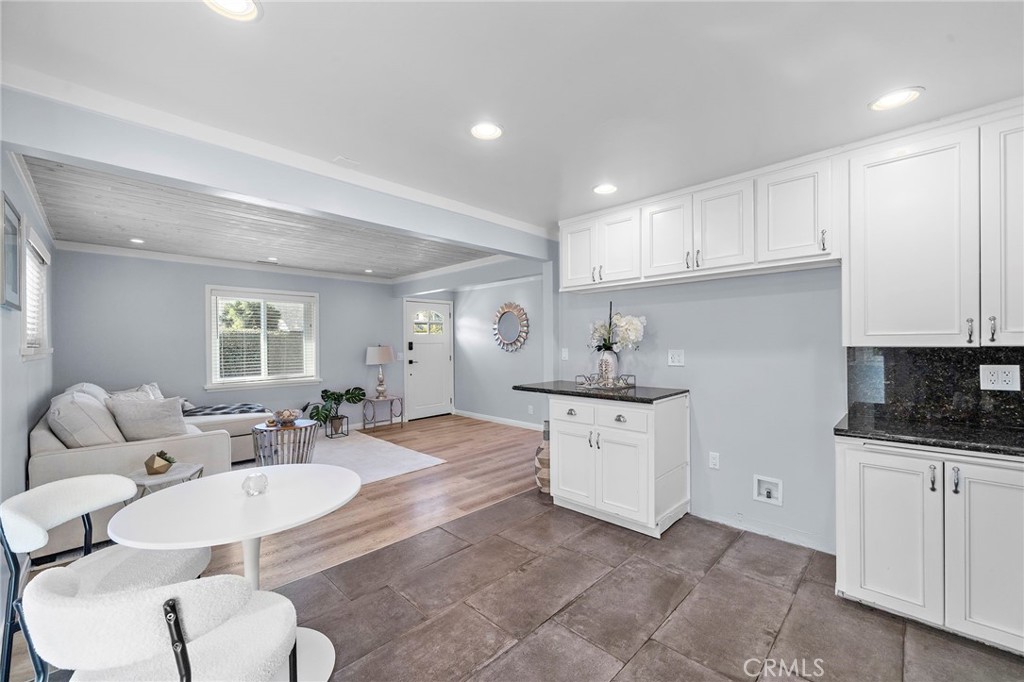 1236 La Colina Property Photo 15