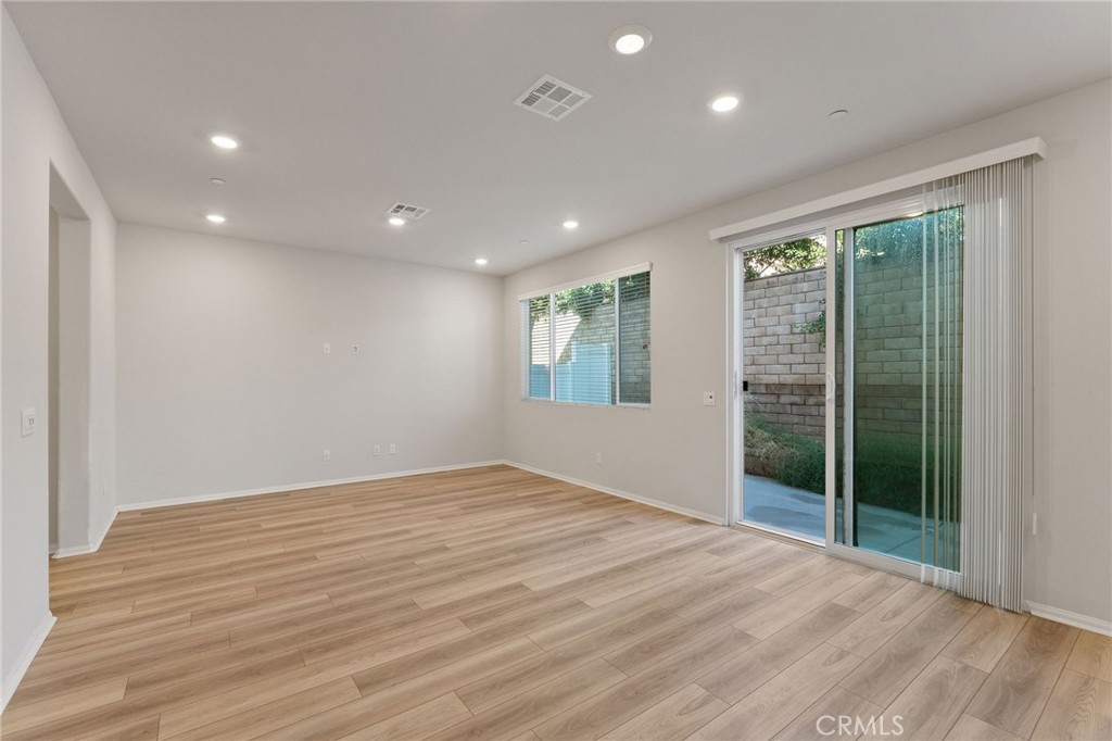 649 E Madeleine Privado Property Photo 6
